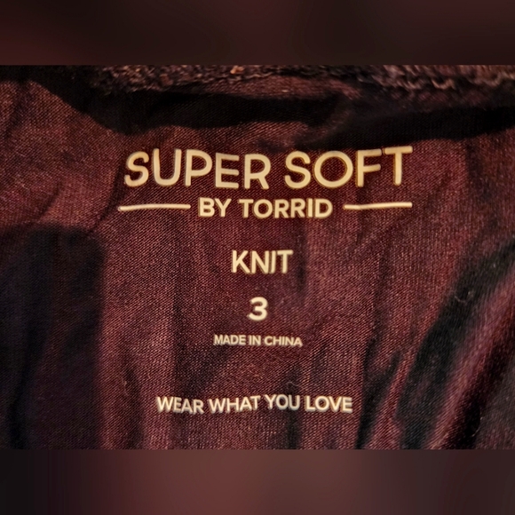 Torrid Size 3 - Picture 3 of 3